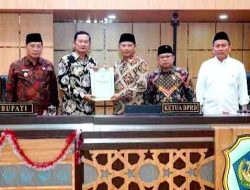 DPRD Kabupaten Lamongan Berikan Tanggapan atas Raperda Perubahan APBD 2024