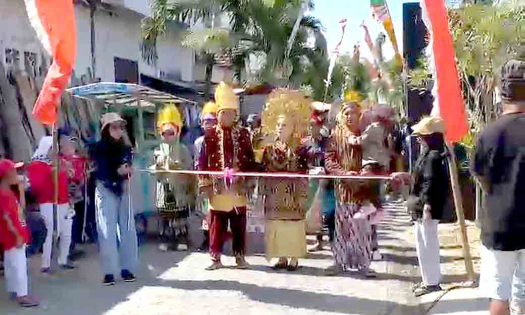 Desa Bandungsari Gegap Gempita Dengan Pawai Karnaval Spektakuler Sambut Hut Ri Ke 79!