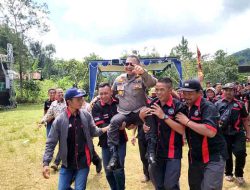 Hadir di Tengah Komunitas Angkutan Petungkriyono Raya, Kapolres Pekalongan Tekankan Keselamatan dalam Berkendara