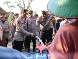 Polres Tuban Kembali Distribusikan Air Bersih Bantu Warga di Musim Kemarau
