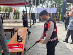 Masa Pendaftaran Paslon di Pilkada 2024 Polisi Sterilisasi Kantor KPU Kota Blitar