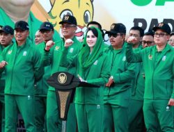 Berangkatkan Kontingen Jatim Berlaga di PON XXI Pj Gubernur dan Kapolda Jatim Beri Motivasi Atlet