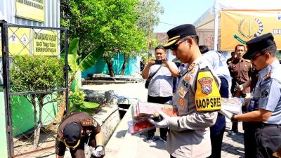 Kejari Ngawi Musnahkan Barang Bukti Narkotika Dan Senjata Tajam 2