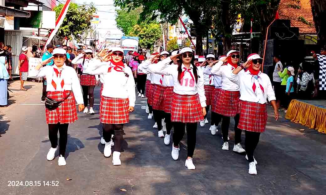 Lomba Gerak Jalan Meriahkan Hut Ri Ke 79 Di Kecamatan Tulangan