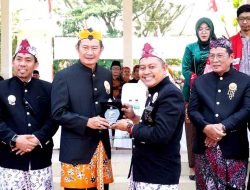 Kirab Maskot Pilkada Serentak 2024 di Lamongan: Sosialisasi dan Semangat Kebersamaan