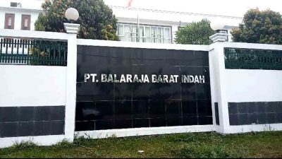 Pabrik Miras Di Kawasan Industri Modern Cikande Kabupaten Serang Di Demo Puluhan Santri