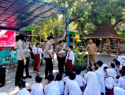 Peringati Hari Jadi ke 76, Polwan Ngawi Beri Edukasi Pelajar Tentang Bahaya Narkoba dan Bullying