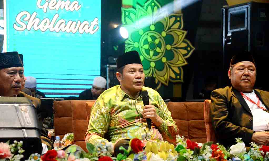 Plt. Bupati Sidoarjo Bersholawat Bersama Ribuan Warga Sawunggaling