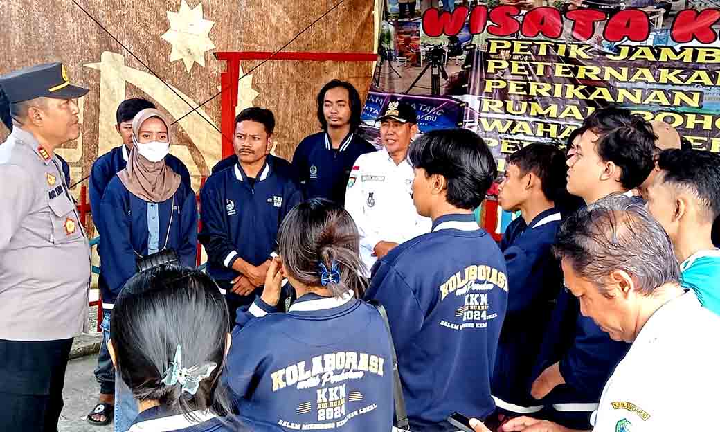 Polri Dan Tni Tingkatkan Sinergi Melalui Sambang Desa Bersama