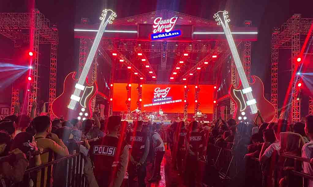 Ratusan Personil Gabungan Amankan Pertunjukan Musik Gaung Merah Segalanya 