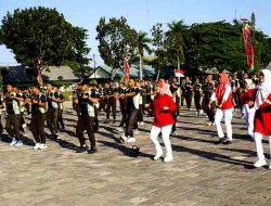 Senam Bersama Prajurit dan Persit KCK Ranting 4 Yonarmed 12 Kostrad dalam Rangka Menyambut HUT RI ke-79
