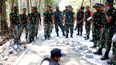 Tim Wasev Mabesad Tinjau Lansung Ke Lokasi Program Tmmd 121 2