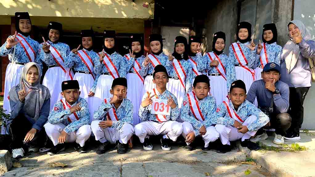 Tim Gerak Jalan Sdn 1 Dumpiagung Kecamatan Kembang Bahu Lamongan