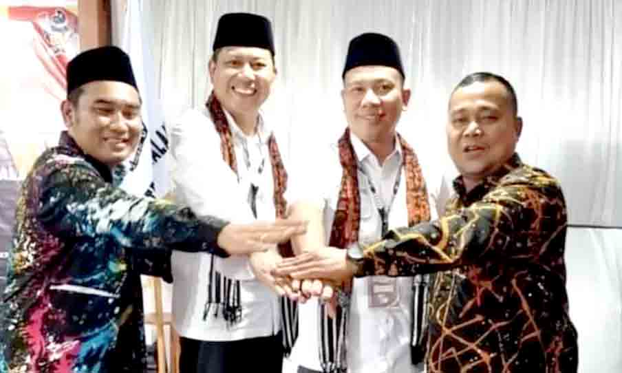 Vicky Prasetyo Sang Gladiator Beserta Suwendi Resmi Daftar Calon Bupati Dan Wakil Bupati Pemalang