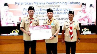 Bupati Lamongan Yuhronur Efendi Dilantik Menjadi Ketua Kamabicab Gerakan Pramuka