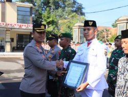 Kapolres Kediri Kota Beri Penghargaan Kepada Personel Berprestasi, Paskibraka Kota Kediri dan Tokoh Masyarakat