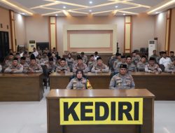 Polres Kediri Ikuti Zoom Meeting Bersholawat dan Do’a Bersama Cooling System Pilkada Serentak 2024