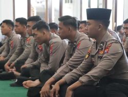 Binrohtal Polres Kediri, Ajak Anggota Jaga Keseimbangan Tugas Kedinasan dan Kewajiban Rohani