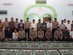 Sapa Jama’ah Sholat Subuh Masjid Al – Muthohar, Kapolres Kediri Kota Ciptakan Suasana Pilkada Aman Dan Kondusif