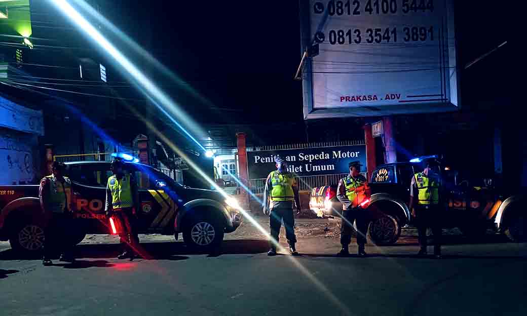 Jaga Kamtibmas, Polisi Ngawi Giatkan Patroli