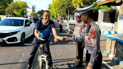 Jelang Harlah Ke 69, Ratusan Nasi Kotak Dibagikan Satlantas 2