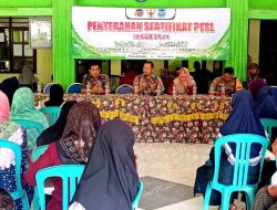 Kapolsek Babat Bersama Forkopimcam Menghadiri Pembagian Sertifikat (PTSL) Program Tanah Sistematis Lengkap di Desa Sambangan