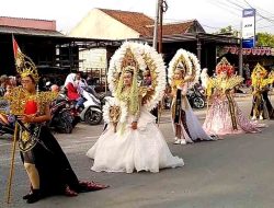 Kemeriahan HUT RI Ke-79 di Kecamatan Modo: Karnaval Tingkat SMP dan SMA