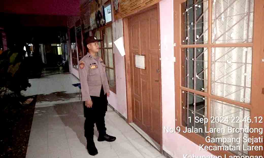 Patroli Oprasi Mantap Praja Yang Di Lakukan Anggota Polsek Laren Dengan Sasaran Kantor Ppk Serta Panwascam