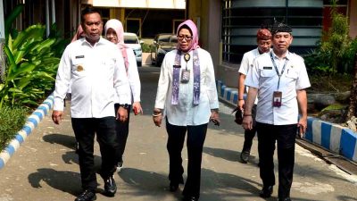 Pimpin Apel Perdana, Pjs Bupati Sidoarjo Tekankan Etos Kerja Ikhlas Dan Netralitas Jelang Pilkada 2024 2