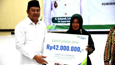 Sure! Here’s a catchy and impactful title for your article:  “Plt. Bupati Sidoarjo Luncurkan Jaring Pengaman Sosial untuk RT/RW dengan BPJS Ketenagakerjaan: Langkah Besar Menuju Kesejahteraan!