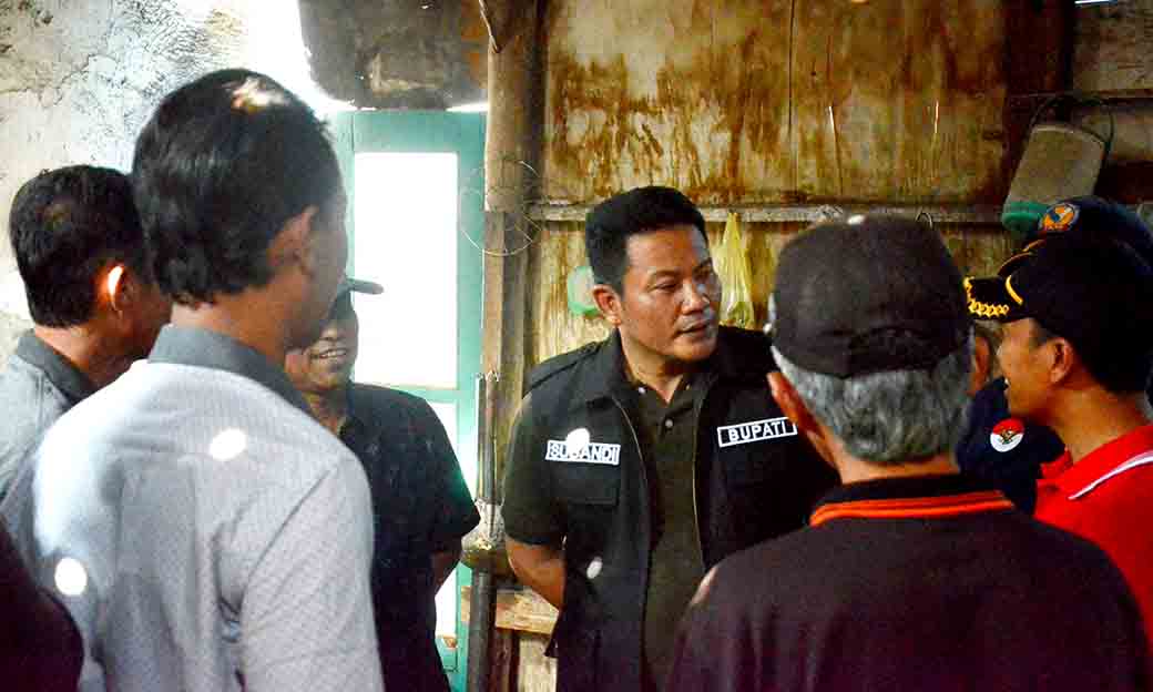 Plt. Bupati Sidoarjo Lakukan Sidak Rtlh Di Desa Watugolong