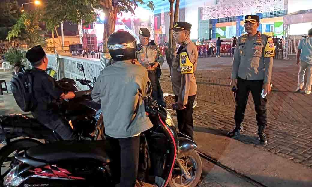 Polres Lamongan Gelar Pengamanan Deklarasi Kampanye Damai Pemilihan Bupati Dan Wakil Bupati Lamongan Tahun 2024