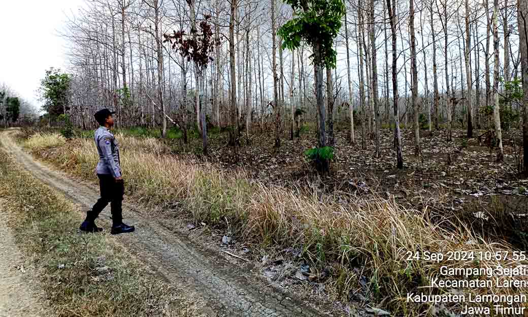 Untuk Menekan Terjadinya Kebakaran Hutan Anggota Polsek Laren Intensifkan Patroli Kewilayahan