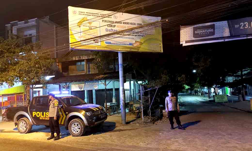 Anggota Polsek Sekaran Rutinkan Patroli Blue Light