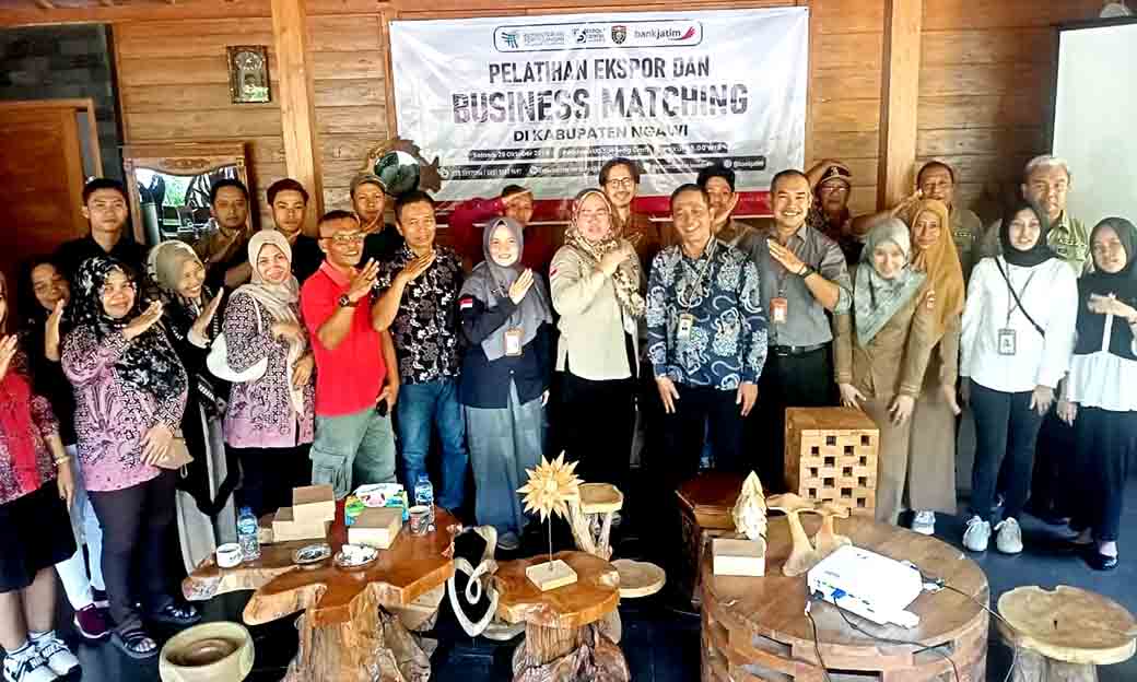 Dorong Perajin Kayu Jati Ngawi Tembus Pasar Global