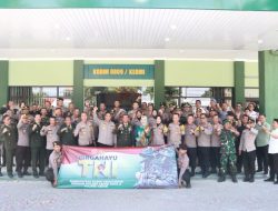 HUT TNI ke-79, Kapolres Kediri Beri Kejutan Kodim 0809/Kediri