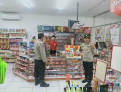 Cegah Kejahatan Malam Anggota Polsek Babat Patroli Ke Obyek Vital Indomaret