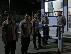 Polres Gresik Siagakan Personel 24 Jam Untuk Pengamanan Percetakan Surat Suara Pemilu 2024