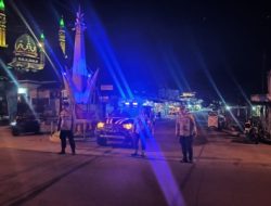 Kapolsek Laren Bersama Anggotanya Melaksanakan Patroli Blue Light di Jalur Poros