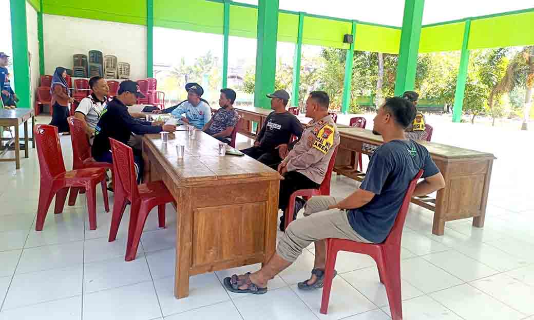 Kapolsek Laren Bersama Anggota Laksanakan Cooling System Jelang Pilkada Serentak 2024