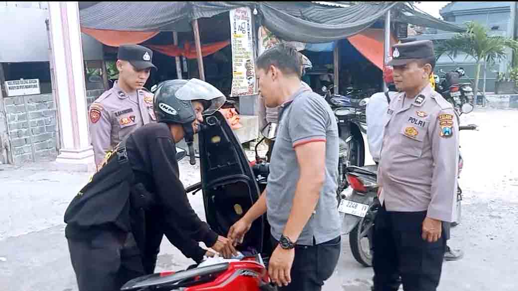 Polres Lamongan Laksanakan Penyekatan Di Perbatasan