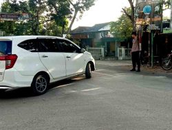 Polsek Sekaran Lakukan Giat Commander Wish di Simpang Tiga Pasar Miru