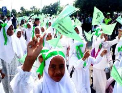 Ribu Santri Ikuti Apel dan Kirab Hari Santri Nasional Kabupaten Ngawi 2024