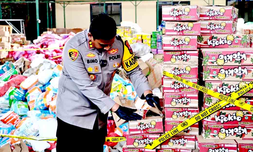 Satreskrim Polres Kediri Tetapkan Tersangka Kasus Keracunan Massal Di Desa Krecek 2