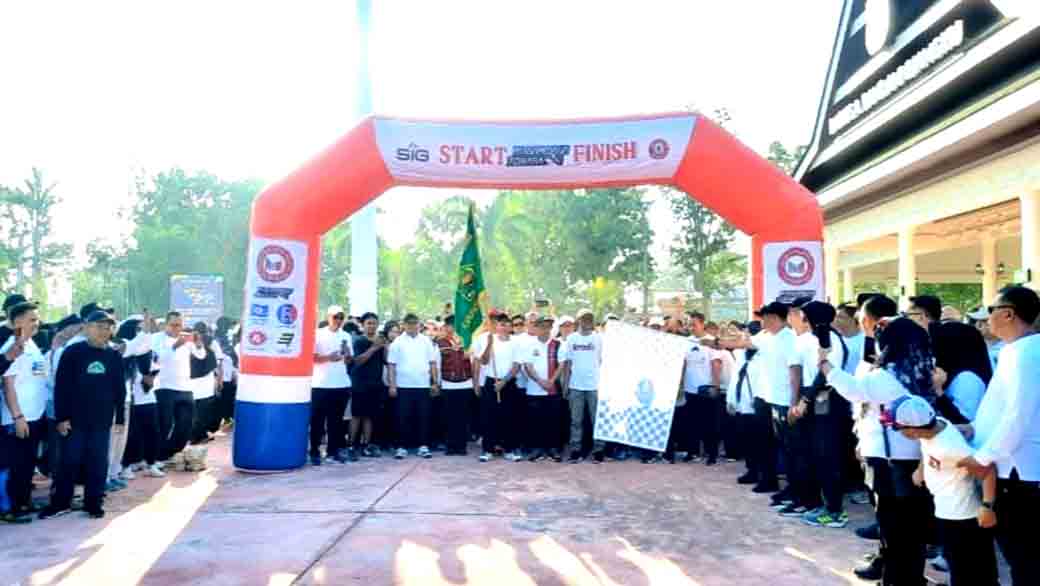 Semarak Hari Jadi Sulsel Ke 355 Pemkab Takalar Gelar Gerak Jalan Santai Serentak