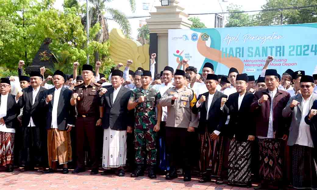 Wakapolres Lamongan Hadiri Apel Peringatan Hari Santri Tahun 2024