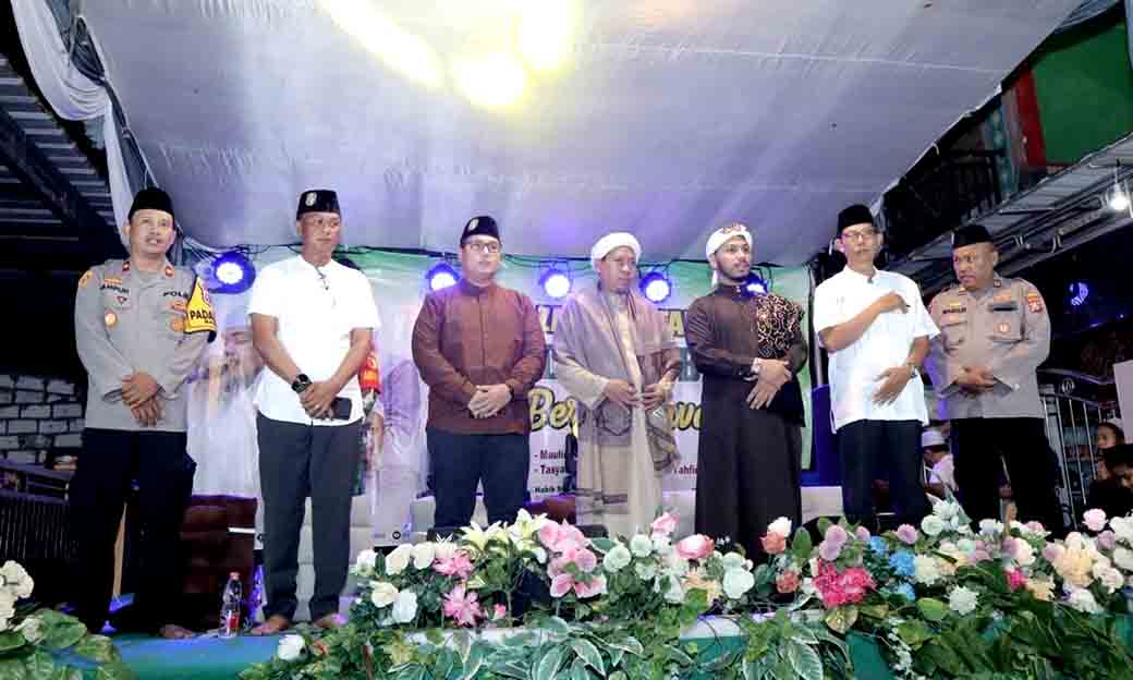 Wakapolres Lamongan Hadiri Kegiatan Tpq Zawiyah Tahfidh Assa'diyah Babat Bersholawat Dalam Rangka Maulid Nabi Muhammad Saw