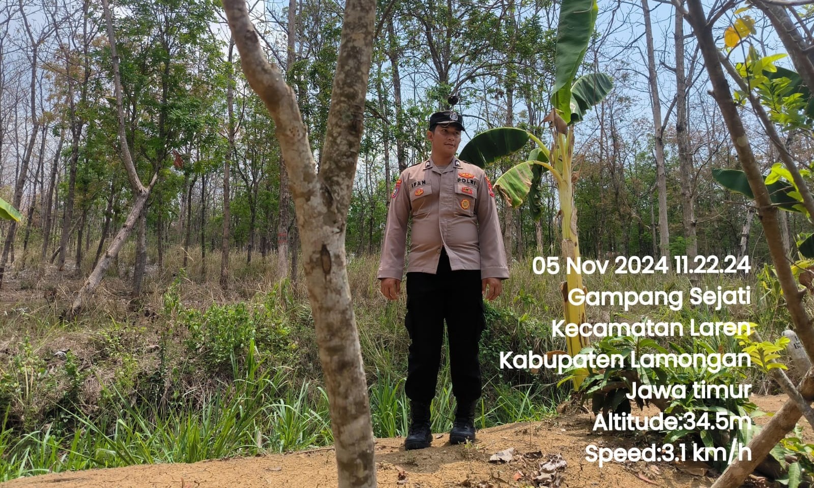 Anggota Polsek Laren Cegah Terjadinya Kebakaran Hutan