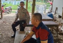 Anggota Polsek Laren Laksanakan Patroli Dialogis Guna Memberikan Himbauan Kamtibmas