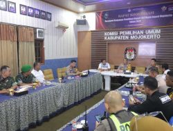 Polres Mojokerto Gelar Patroli Bermotor Pastikan Logistik Pilkada Aman